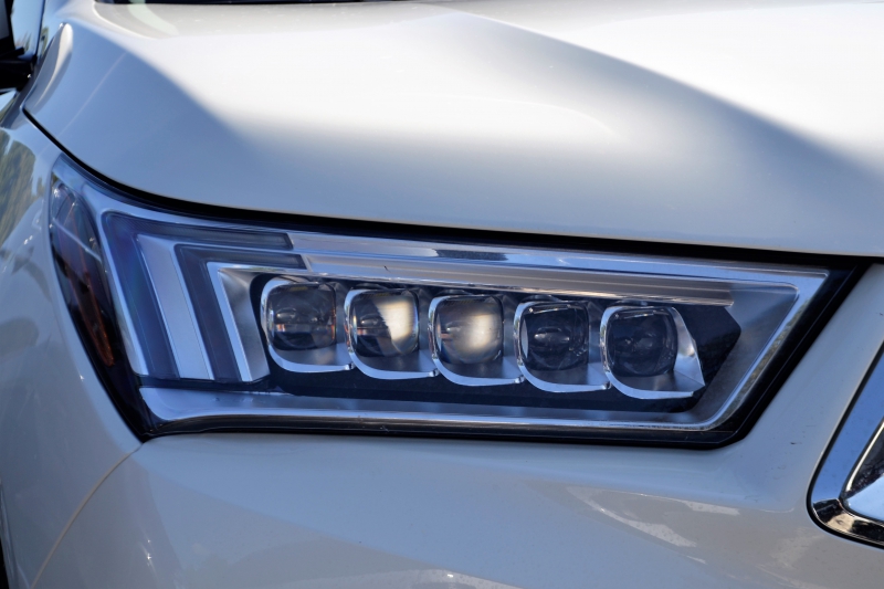 concession-BEUIL-min_acura-headlamp-2834131